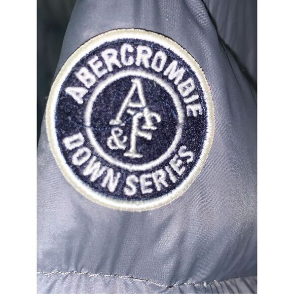 Abercrombie & Fitch Down Series Lightweight Puffer Jacket - Picture 7 of 10